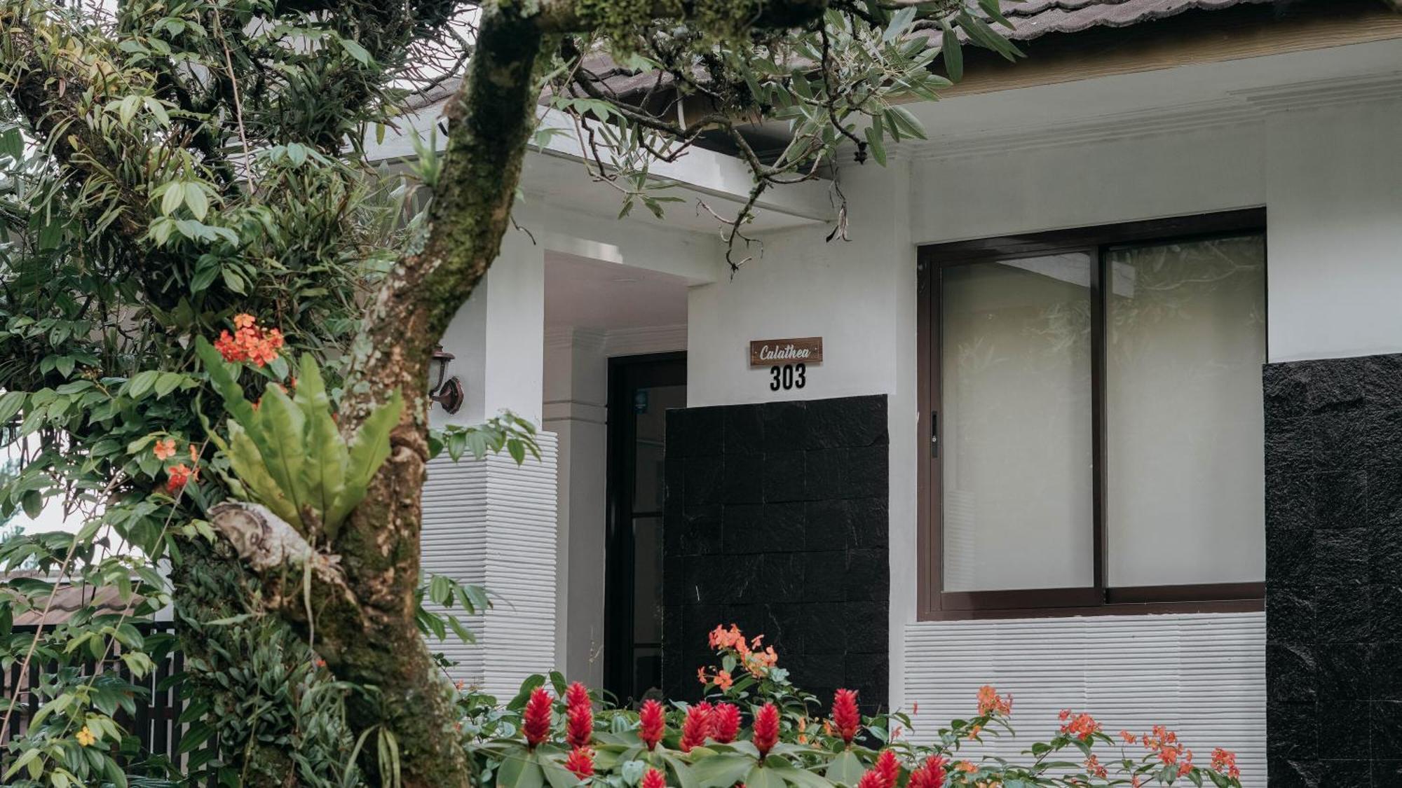 Damar Langit Resort Cisarua Exterior photo